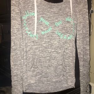 Adorable gray hooded shirt! SIZE S.